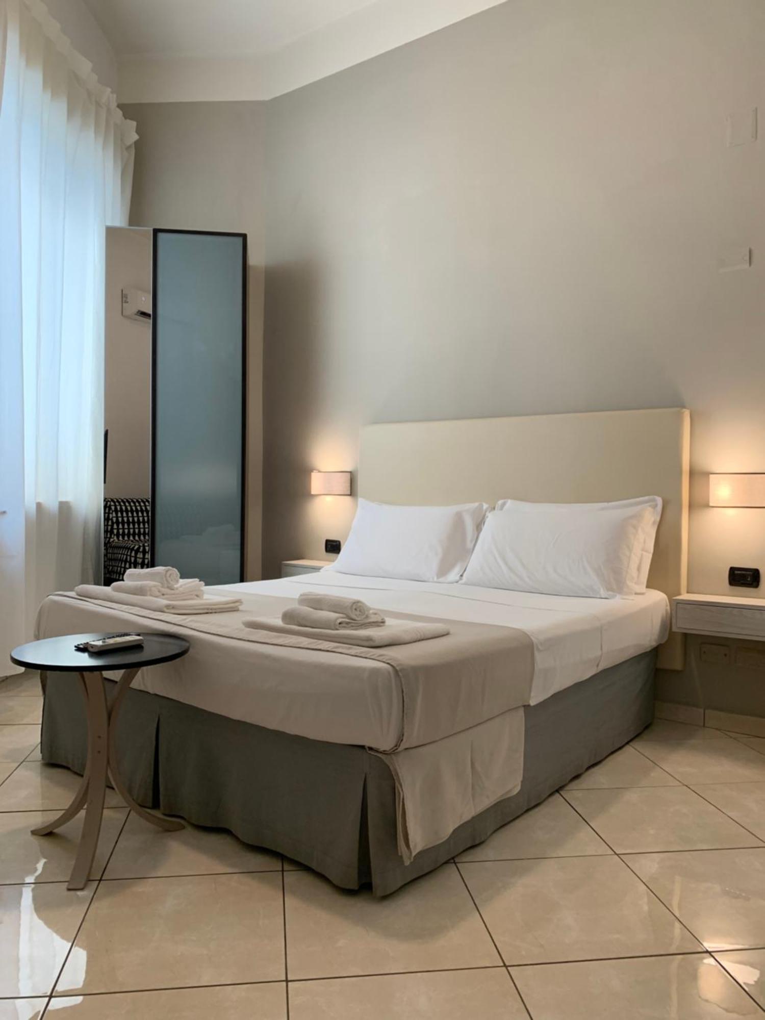 Tuanis Hotel Napoli Eksteriør billede