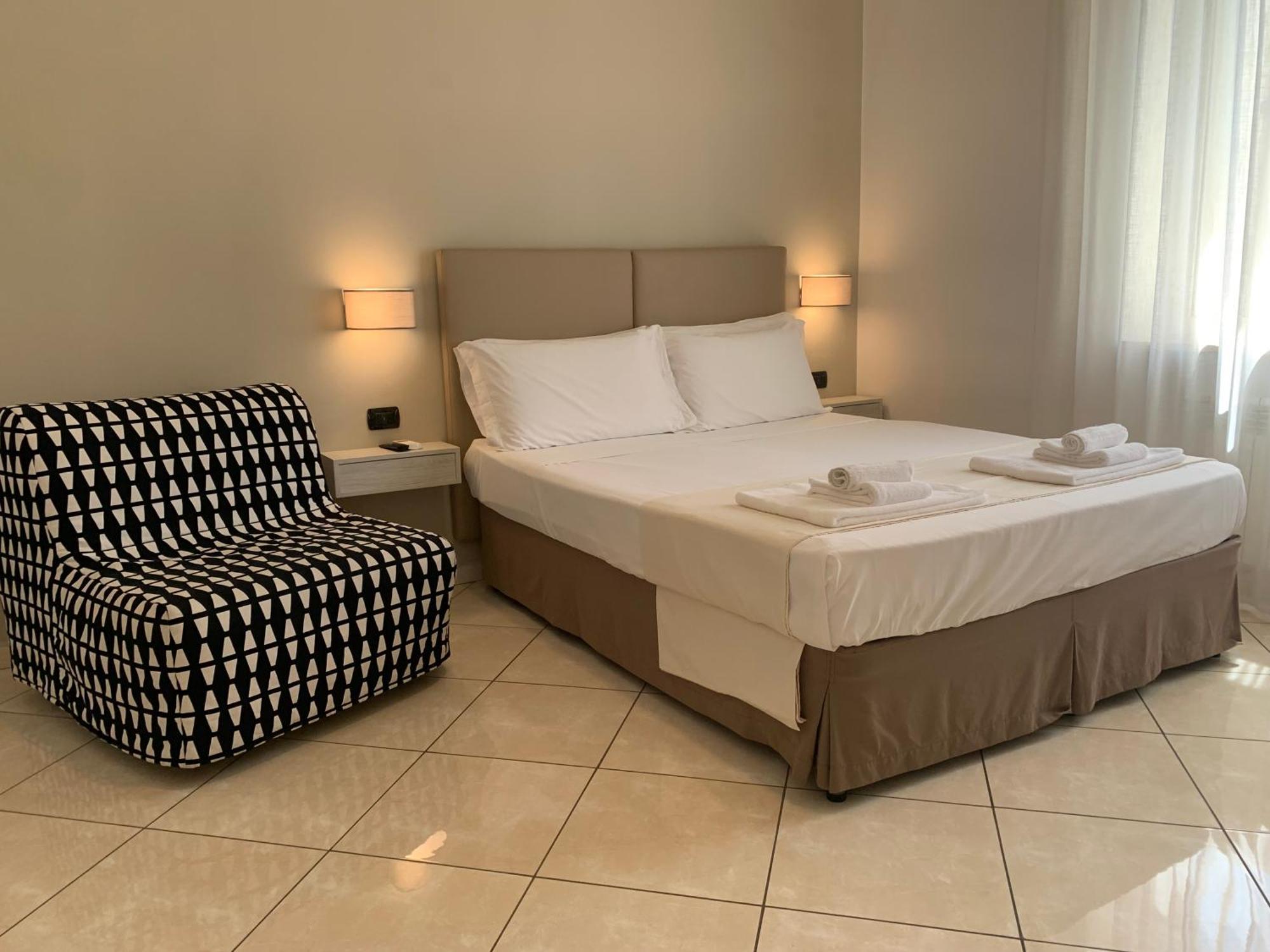 Tuanis Hotel Napoli Eksteriør billede