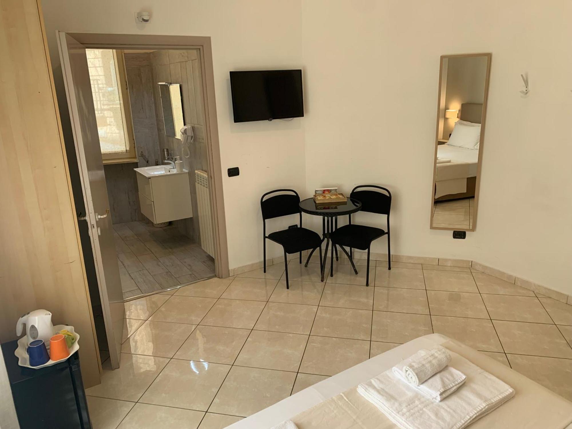 Tuanis Hotel Napoli Eksteriør billede